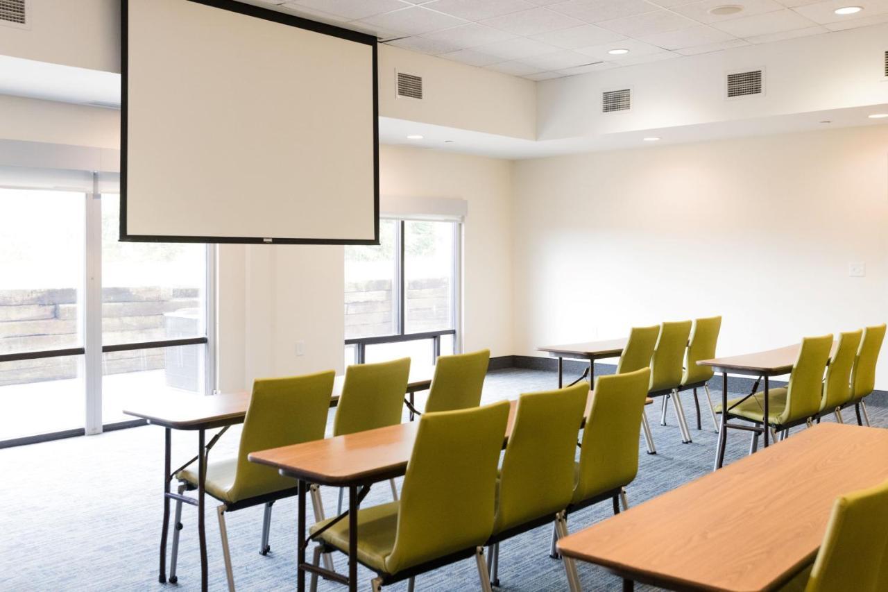 Holiday Inn Express & Suites Lexington North West-The Vineyard By Ihg מראה חיצוני תמונה